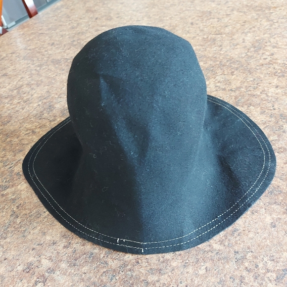 Black Wool floppy hat - Picture 3 of 5